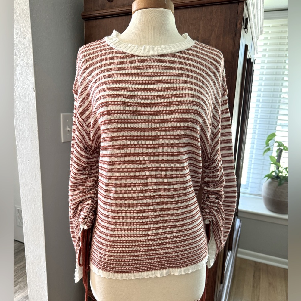 Women’s Daytrip red and cream sweater